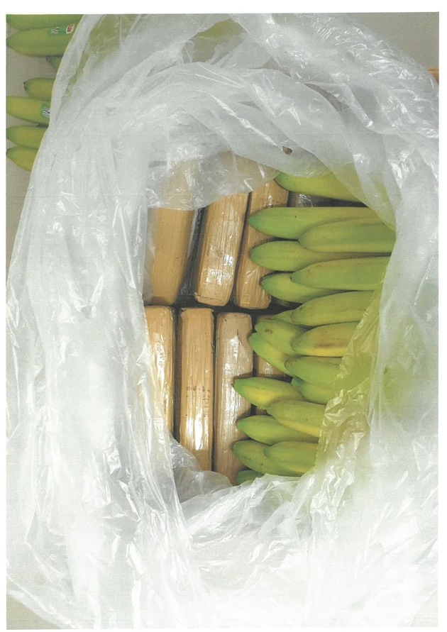 ZOLL-E: Kokain in Bananenkisten - Zollfahndung Essen stellt 100 kg Kokain in Lieferung Bananen sicher