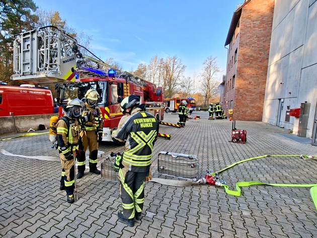 FW Hünxe: Feuerwehren aus Hamminkeln, Hünxe und Voerde trainieren gemeinsam in Münster