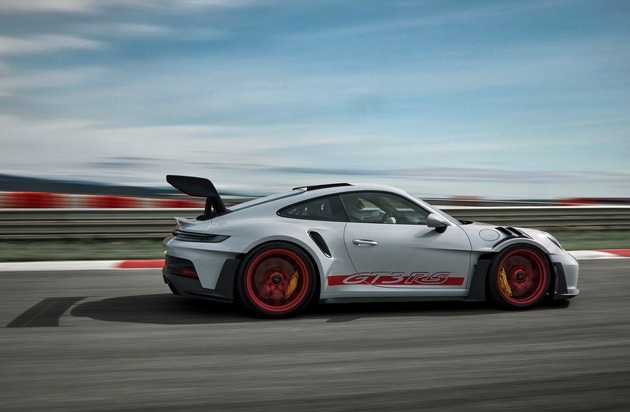 Diseñado consistentemente para el rendimiento: el nuevo Porsche 911 GT3 RS