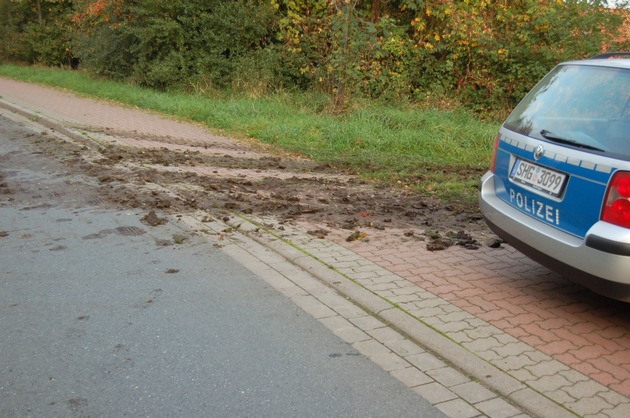 POL-STH: Gefahr durch Straßenverschmutzung ! Warnung der Polizei an alle Verkehrsteilnehmer