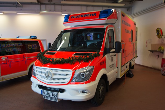 FW Menden: Neue Einsatzfahrzeuge für den Rettungsdienst der Feuerwehr Menden