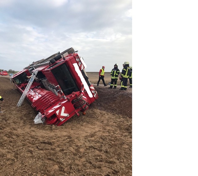 POL-PDLD: Umgestürzter 60-Tonnen LKW Offenbach bei Landau / Windpark