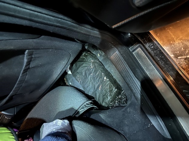 HZA-H: Gemeinsame Pressemitteilung der Staatsanwaltschaft Hildesheim und des Hauptzollamts Hannover - Fluchtversuch endet im Schnee