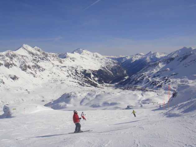 Das Hotel Barbara in Obertauern lädt zum lustvollen Sonnen-Skilauf -
BILD