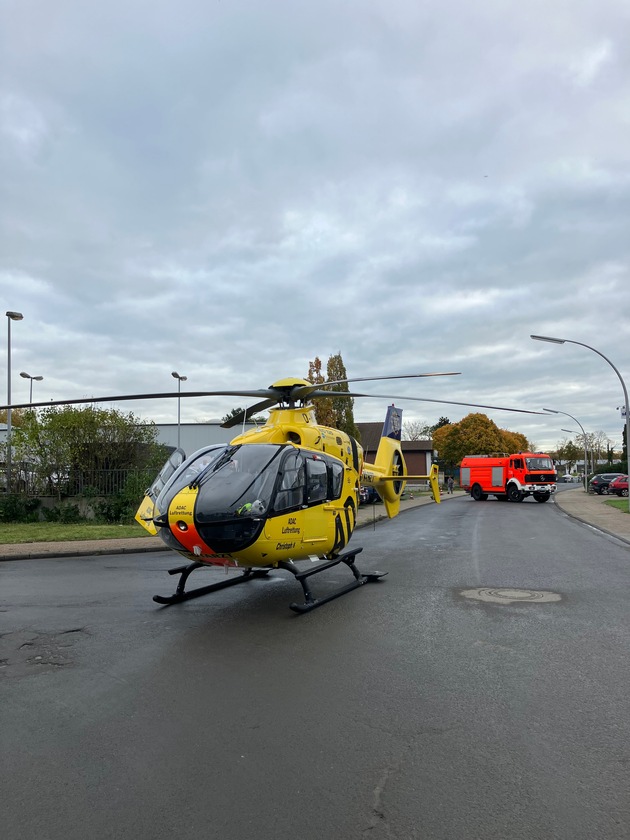 FW Datteln: Rettungshubschrauber - Landung in Datteln