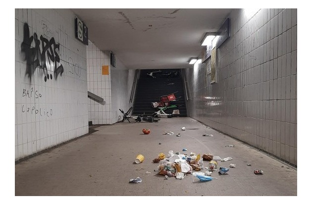 Bundespolizeidirektion München: Vandalismus am S-Bahn Haltepunkt / Unbekannte verwüsten Bahnunterführung