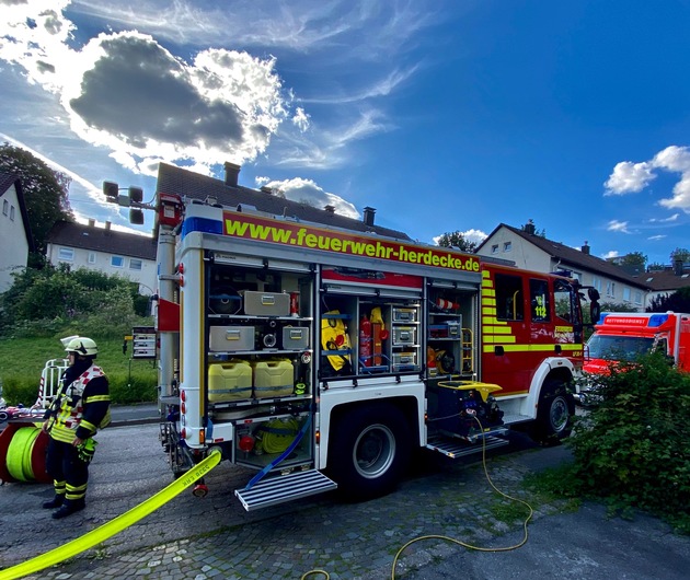 FW-EN: Fünf Einsätze in einem kurzen Zeitraum: Feuerwehr am Montagabend im Dauereinsatz - Küchenbrand in der Bruchstraße.