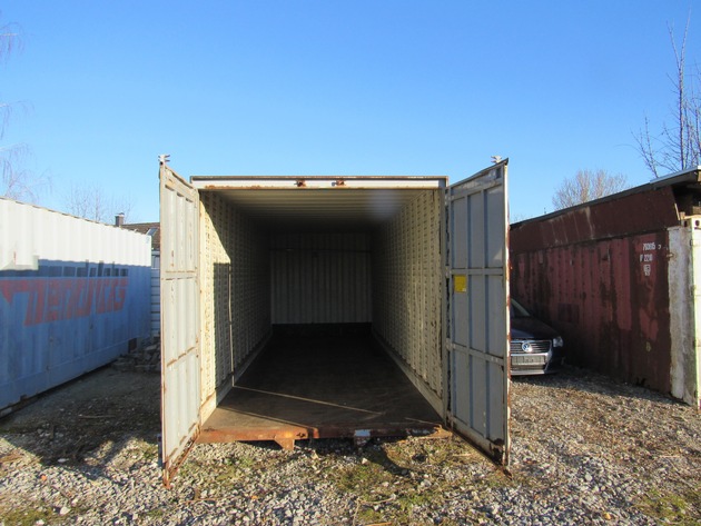 POL-ME: Mercedes Oldtimer aus Container entwendet - Erkrath - 2102124