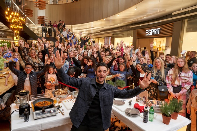 Stefano Zarrella zaubert Zürchern Kürbis Bruschetta auf den Teller