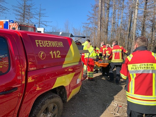 FW-PL: Hestenberg - Feuerwehr unterstützt Rettungsdienst bei chirurgischem Notfall