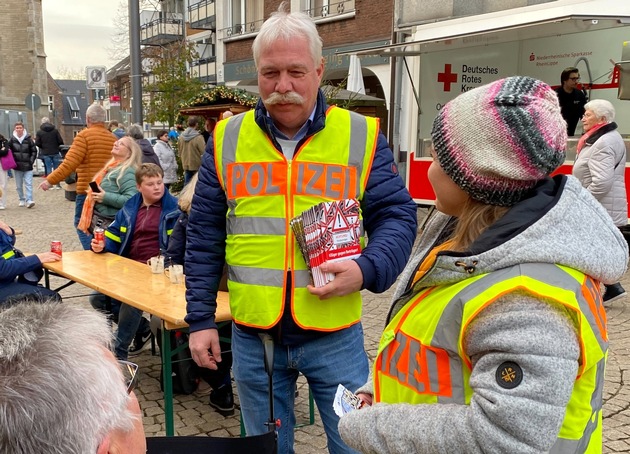 POL-WES: Wesel - Polizei informiert über Taschendiebstahl auf Weseler Weihnachtsmarkt