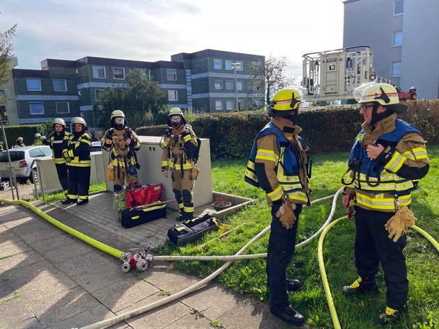 FW-EN: Brand in einer Küche - Anwohner reagieren im Veilchenweg vorbildlich