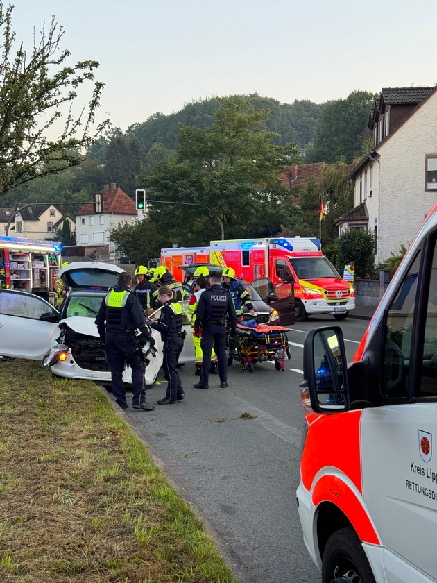 FW-DT: Verkehrsunfall mit vier Verletzten in Heiligenkirchen