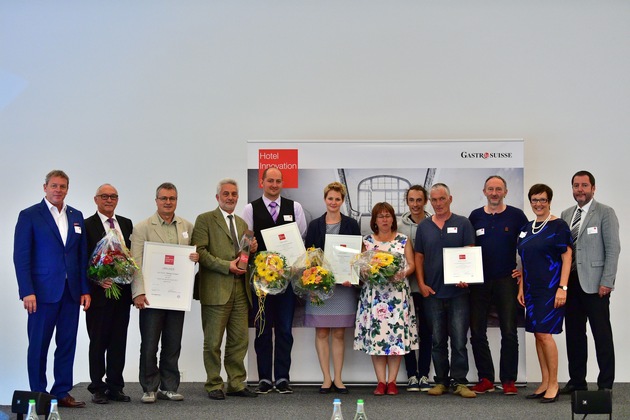 L&apos;Albergo Corippo vince l&apos;Hotel Innovation Award 2017 / Premiato un concetto alberghiero pionieristico per la promozione del turismo nelle regioni alpine