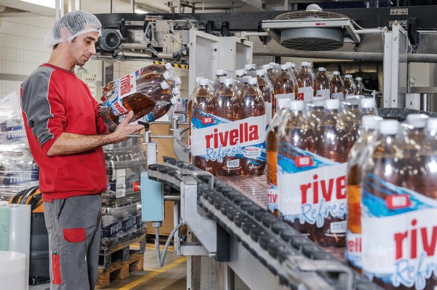 «Rivella Refresh»: la nouvelle variante pétillante et légère de la boisson originale suisse