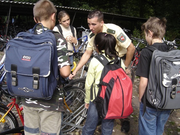 POL-NI: Fahrraddiebstahl Die Polizei geht an die Schule