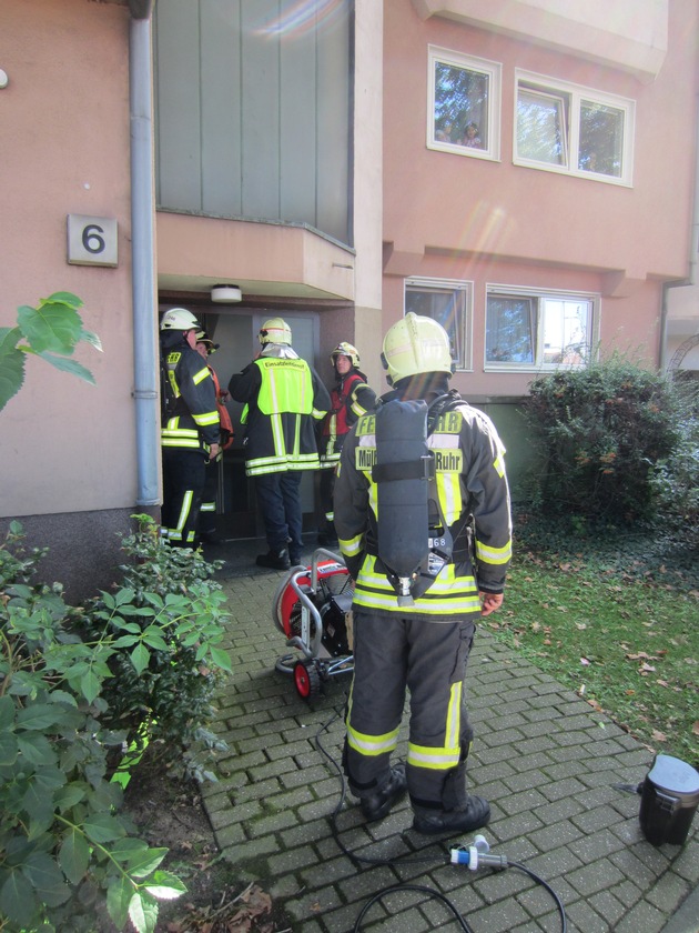 FW-MH: Mehrere Brandeinsätze der Feuerwehr Mülheim am Samstag den 29.08.2015 und in der Nacht zum Sonntag den 30.08.2015