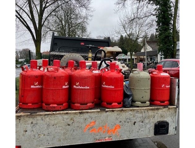 POL-SO: Polizei stellt erhebliche Verstöße beim Transport gefährlicher Güter fest