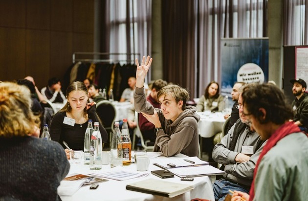 Bürgerrat Bildung und Lernen: Kita-Pflicht, Noten erst ab Klasse 9, Hausaufgaben abschaffen: Der Bürgerrat Bildung und Lernen veröffentlicht 19 Empfehlungen