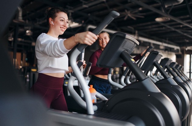 FitX: Weltfrauentag: FitX und die Deutsche Herzstiftung machen mobil gegen den lebensgef&auml;hrlichen Gender Heart Gap