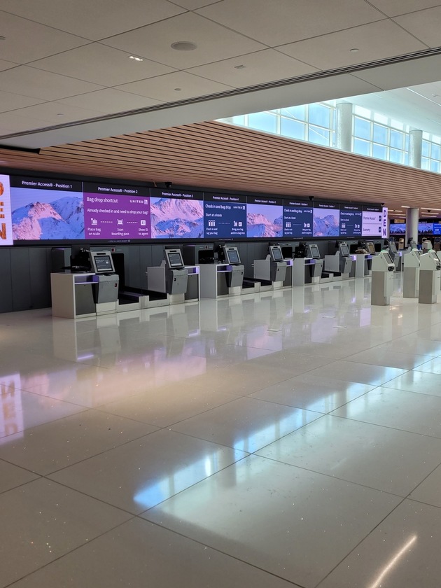 Denver International Airport (DEN) opens the United States’ largest Self-Bag Drop (SBD) installation in cooperation with Materna IPS, United Airlines, and Southwest Airlines