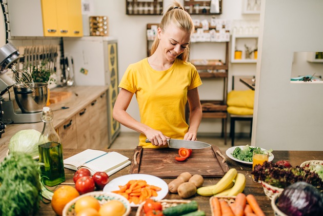 Rückenschmerzen und Ernährung: Was Studien über mögliche Zusammenhänge sagen