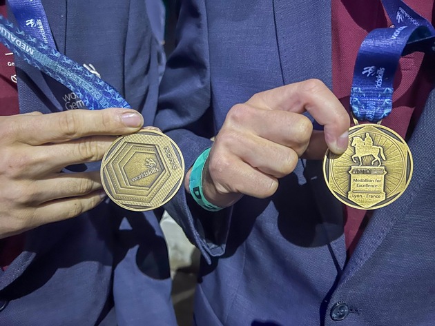 Finale der Berufe-Weltmeisterschaft in Lyon - „Landscape Gardening“-Wettbewerb: 10. Platz für Theo Kleinstäuber und Anton Schimeck bei den 47. WorldSkills 2024