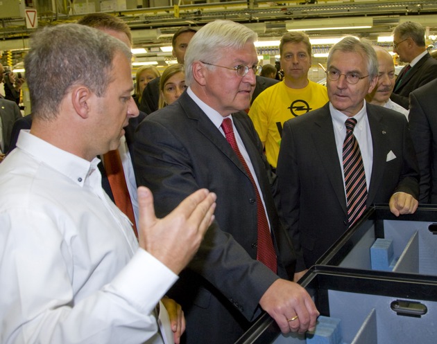 Hoher Besuch im Opel-Werk Eisenach