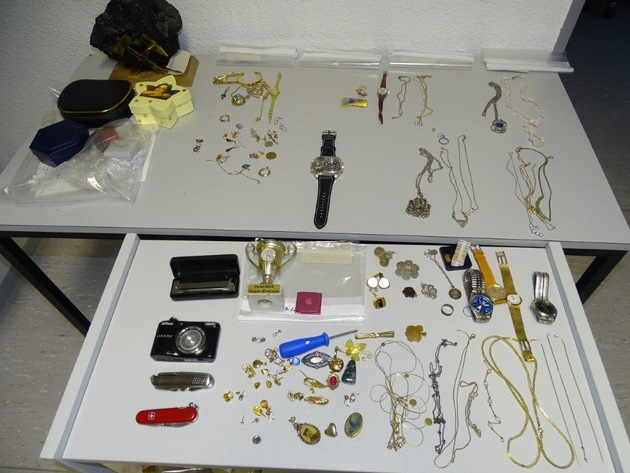 POL-FL: Husum: Einbruchserie in Husum geklärt - Fotos von Stehlgut veröffentlicht - Tatverdächtiger in Untersuchungshaft