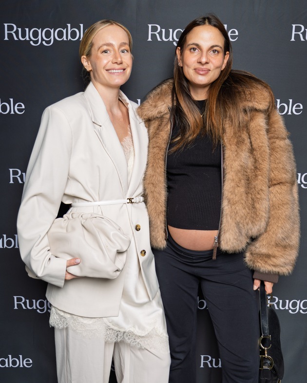 Kuratierte Interior-Welten, Expert:innen und VIPs trafen in einer Münchner Villa auf Design, Talks & Social-Buzz - mit Sarina Nowak und neuen Farbvarianten ikonischer Klassiker