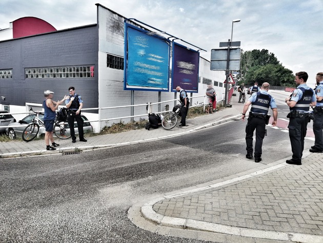 POL-PPRP: Überwachung Radwegsperrung in Baustelle Buschwegbrücke
Fast 50 Prozent Beanstandungsquote