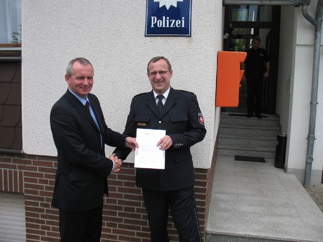 POL-GOE: (444/2009) Polizeipräsident Wargel übergibt Zertifikat &quot;audit berufundfamilie&quot;