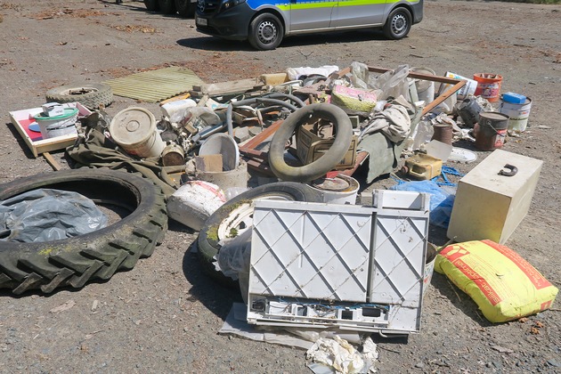 POL-LDK: Unbekannte entsorgen Müll am Windpark Hohensolms