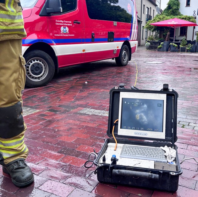 FW Osterholz-Scharm.: Feuerwehr rettet Entenküken