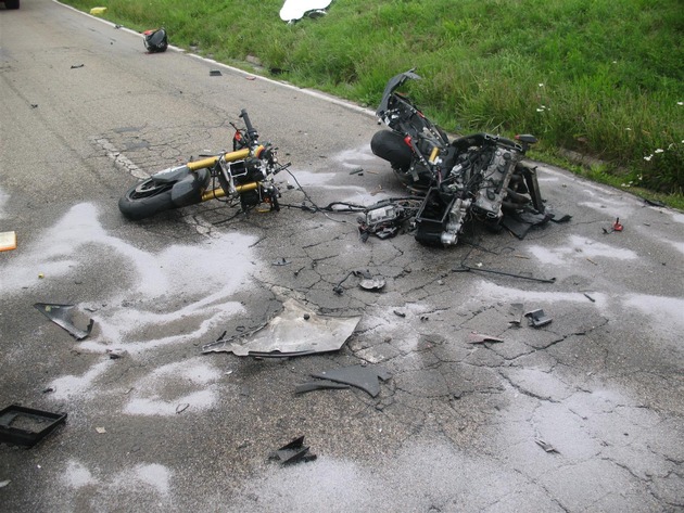 POL-PDPS: Saalstadt - Verkehrsunfall mit tödlich verletztem Motorradfahrer