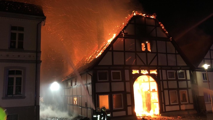FW Lügde: Großbrand in der Altstadt von Lügde