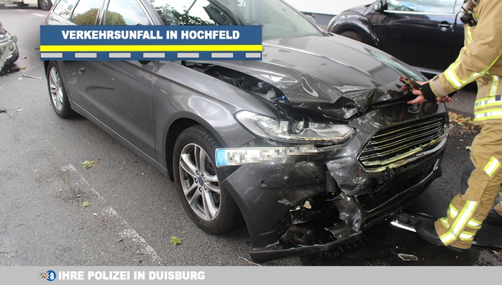 POL-DU: Hochfeld: Mini Cooper gegen Ford Mondeo - Drei Verletzte