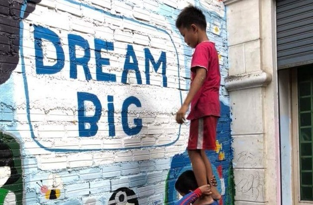 news aktuell GmbH: PR Image Award 2018: Mini Molars Cambodia wins with the image "Dream Big"