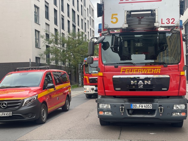 FW Dresden: Automatische Brandmeldeanlagen lösen aus und alarmieren rechtzeitig die Feuerwehr