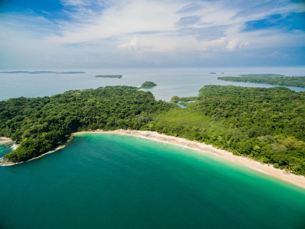 Das pure Überleben: Für das ProSieben-Event &quot;Wild Island&quot; tauschen 14 Abenteurer den Luxus des Alltags gegen eine paradiesische Insel vor Panama