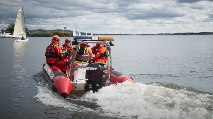 Ford-Werke GmbH: Wasserrettung: Zweite Folge der "Lifesavers"-Videoreihe von Ford zeigt Einsatz freiwilliger Helfer aus Tschechien