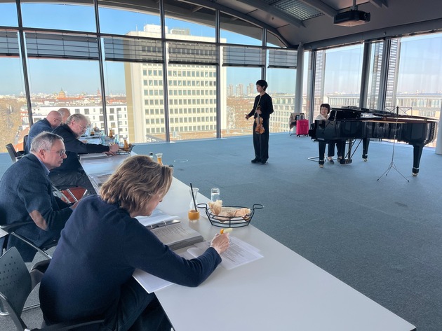 Pressemitteilung: Meisterinstrumente f&ouml;rdern den Karriereweg