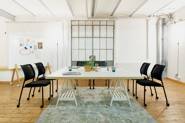 New Work im neuen Look / Moderne und ergonomische Sitzgelegenheiten für junge Büros und coworking spaces
