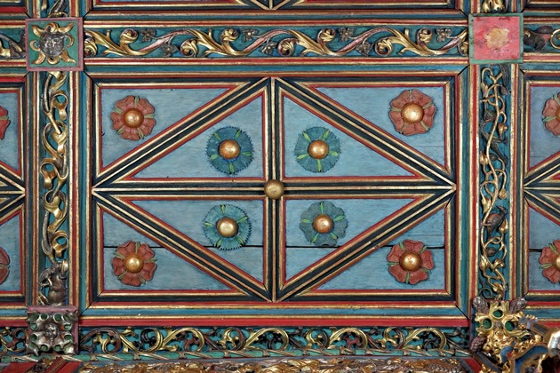 Meilenstein zum Erhalt der weltweit einzigartigen „Fürstenzimmer“ erreicht: Restaurierung der Goldenen Stube abgeschlossen