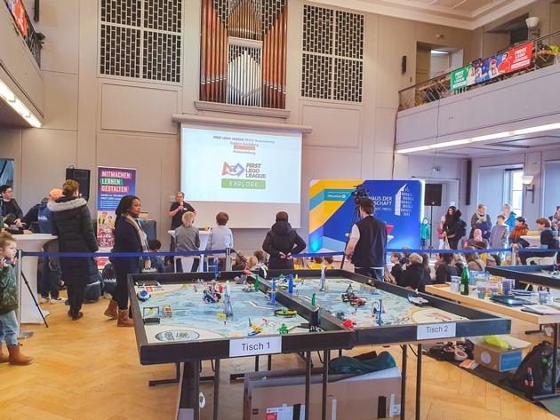 Technikbegeisterung und Innovation: Erfolgreiche First Lego League 2025 in Braunschweig