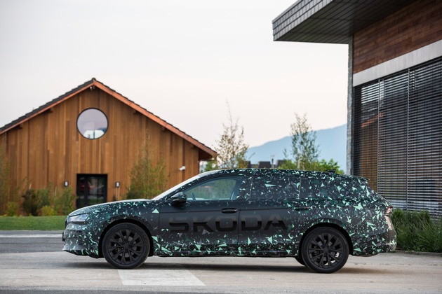 Die neue Generation des Škoda Superb: noch geräumiger, komfortabler und vollgepackt mit cleveren neuen Features
