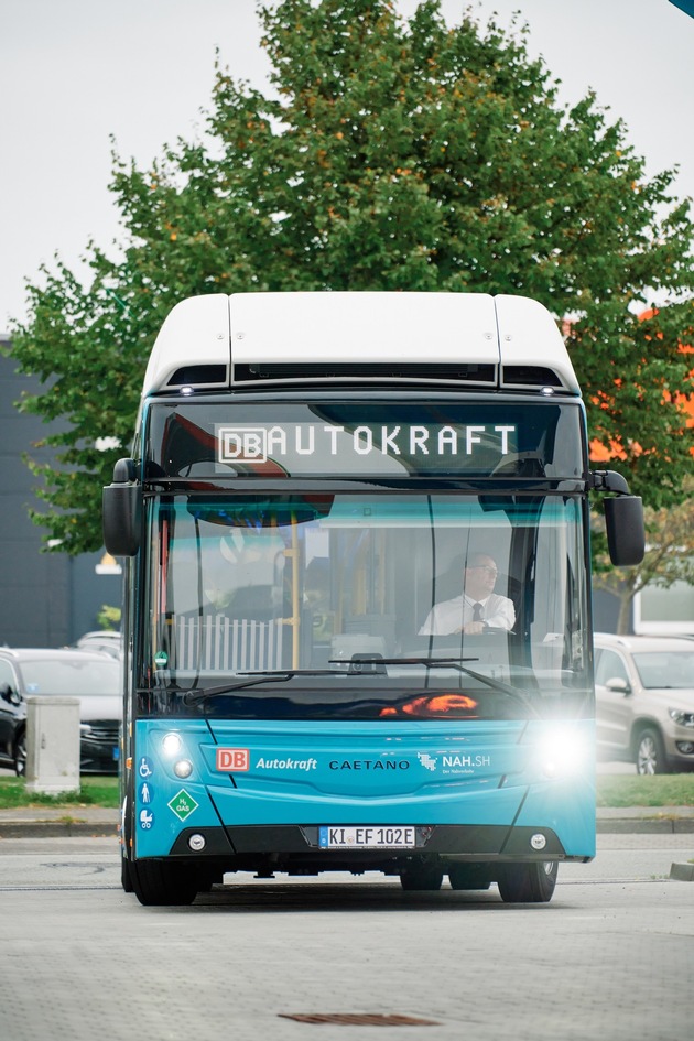 Aus zwei mach zwölf: GP JOULE und eFarm erweitern Wasserstoffbusflotte