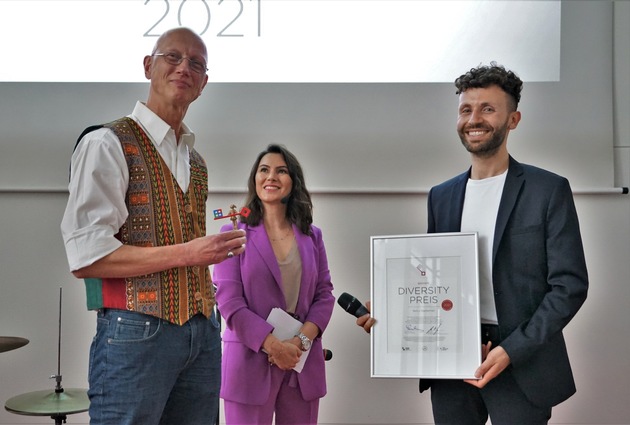 Bremer Diversity Preis für Projekt „rent a teacherman“