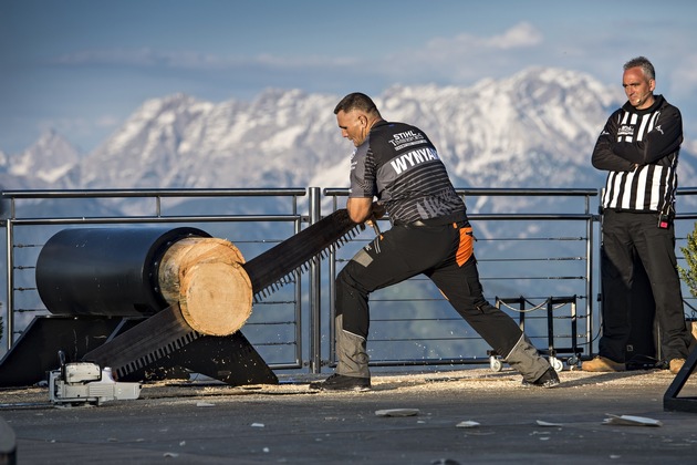 Australier sichert den Sieg der STIHL TIMBERSPORTS® Champions Trophy erneut für Down Under / Brayden Meyer triumphiert bei der Champions Trophy an Axt und Säge