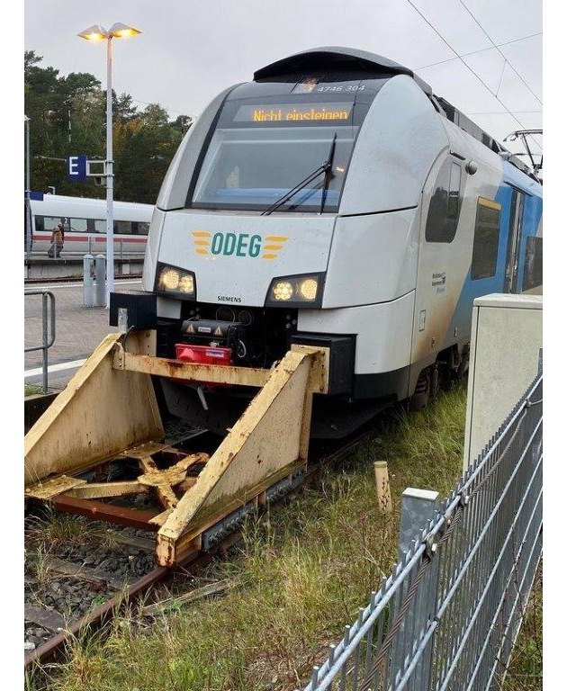 BPOL-HST: Bundespolizei hat Ermittlungen aufgenommen - Regionalzug wird durch Prellbock gestoppt